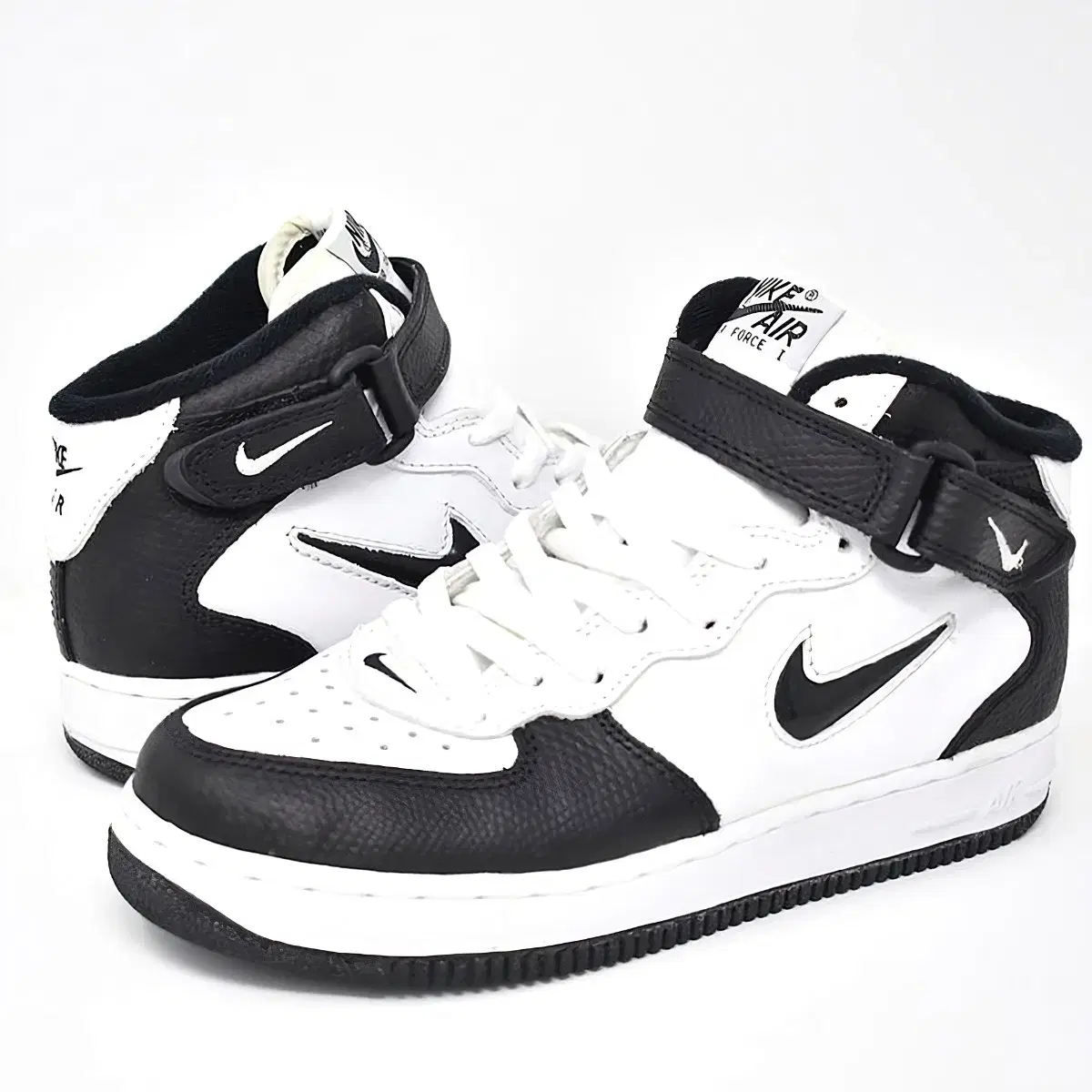 Nike Air Force 1 미드 우먼 7.5 새상품