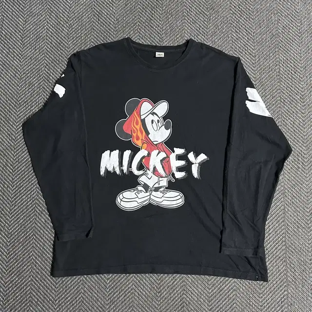 Mickey Mouse 롱슬리브