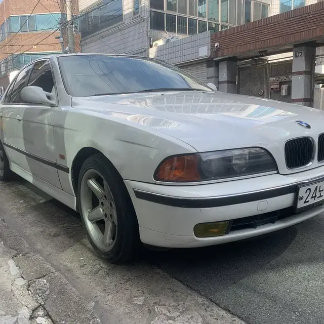 bmw e39 528i 96년식 판매합니다