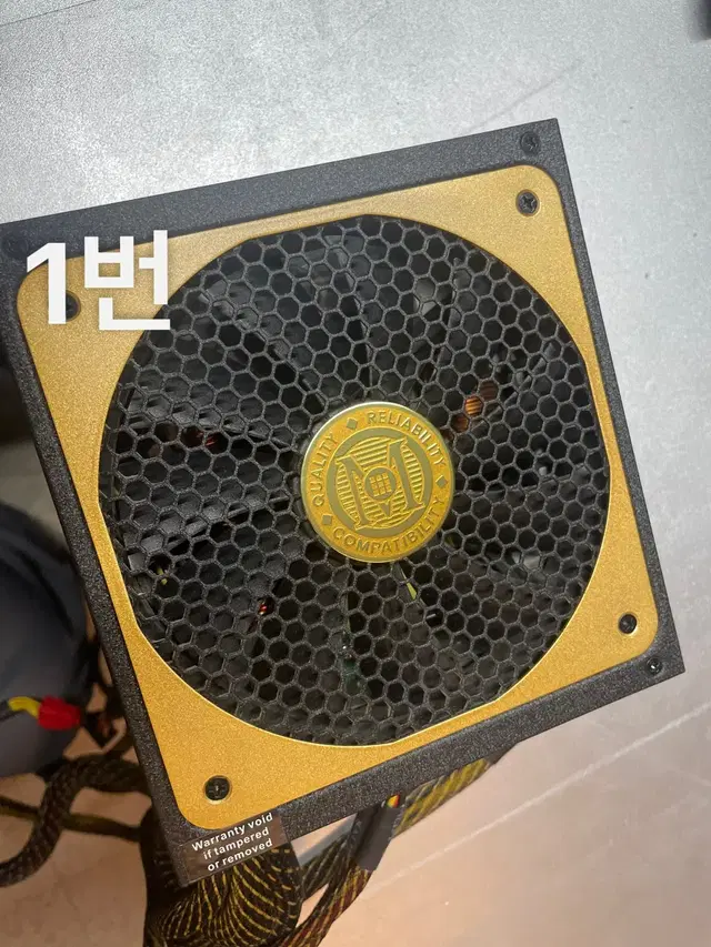 마이크로닉스 1000W 파워 팝니다.