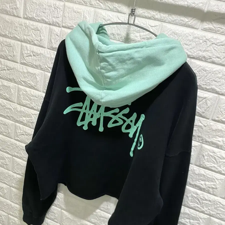 Stussy Basic logo Crop Hoodie