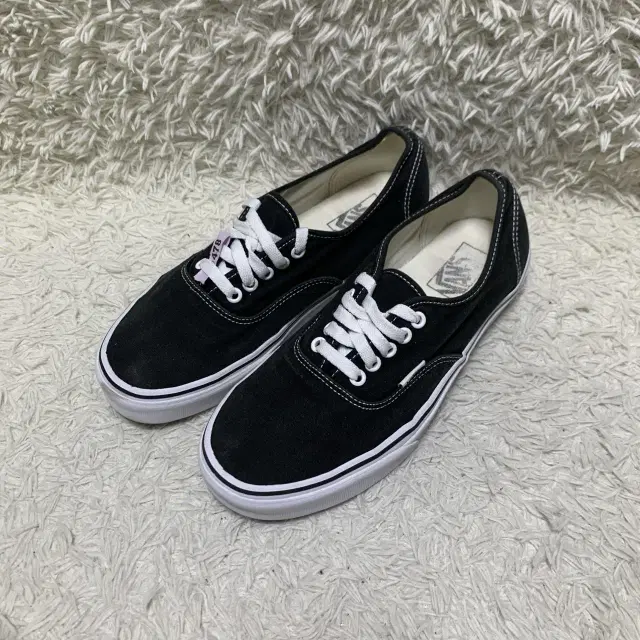 [270] VANS 반스 어센틱 스니커즈