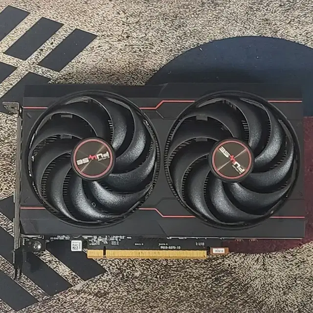 샤파이어 RX6600 8G ( RTX3060 동급) AS남음 그래픽카드