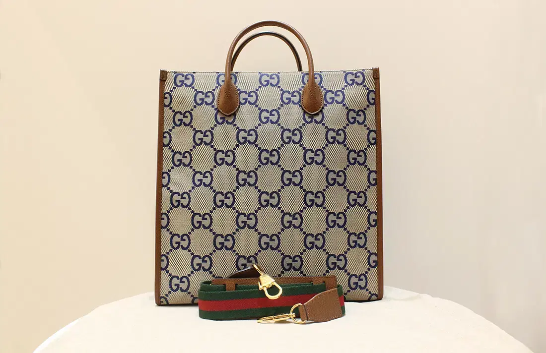 [중고명품다올] Gucci Interlocking G bloo Medium Tote Shoulder Bag 674155