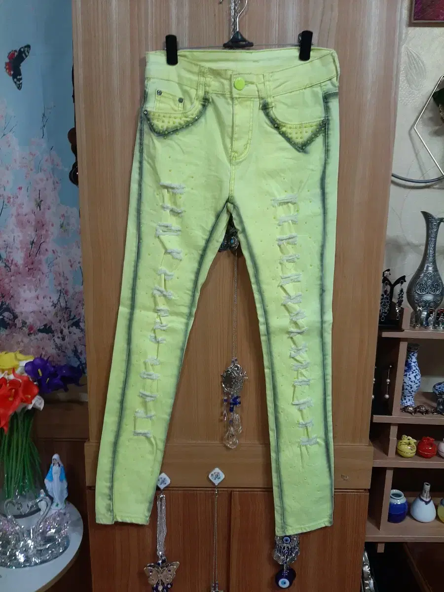 Fluorescent skinny jeans (26-27)