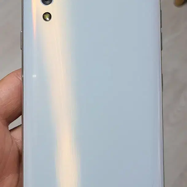 LG 벨벳(G900) 화이트 128GB 싸게 팝니다.