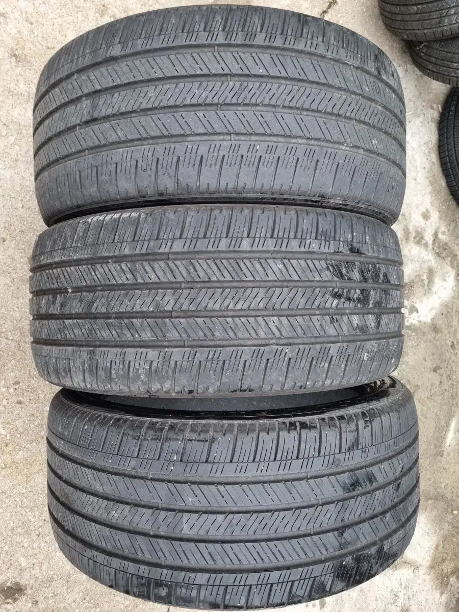 275/40R22 굿이어 중고타이어 3본 판매