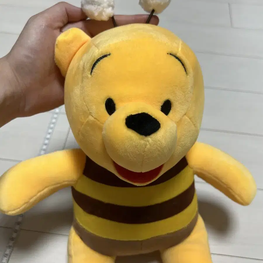 꿀벌 곰돌이 푸 인형 30cm