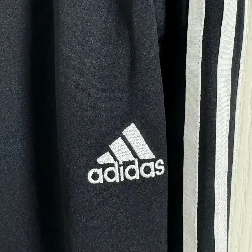 Adidas 아디다스 MH 3선 스트라이프 웜업 트레이닝 팬츠