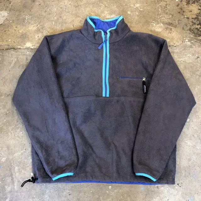 91 Patagonia Reversible USA - L (105)