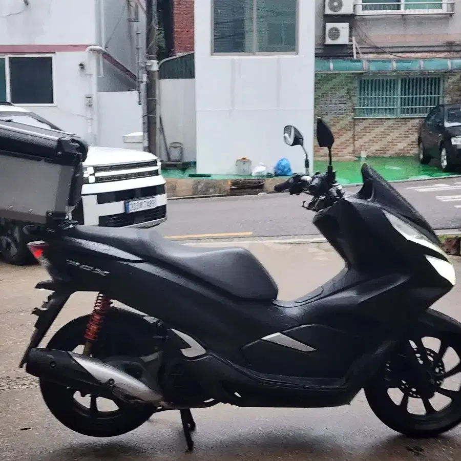 혼다 PCX125 19년식 탑박스세팅 판매합니다