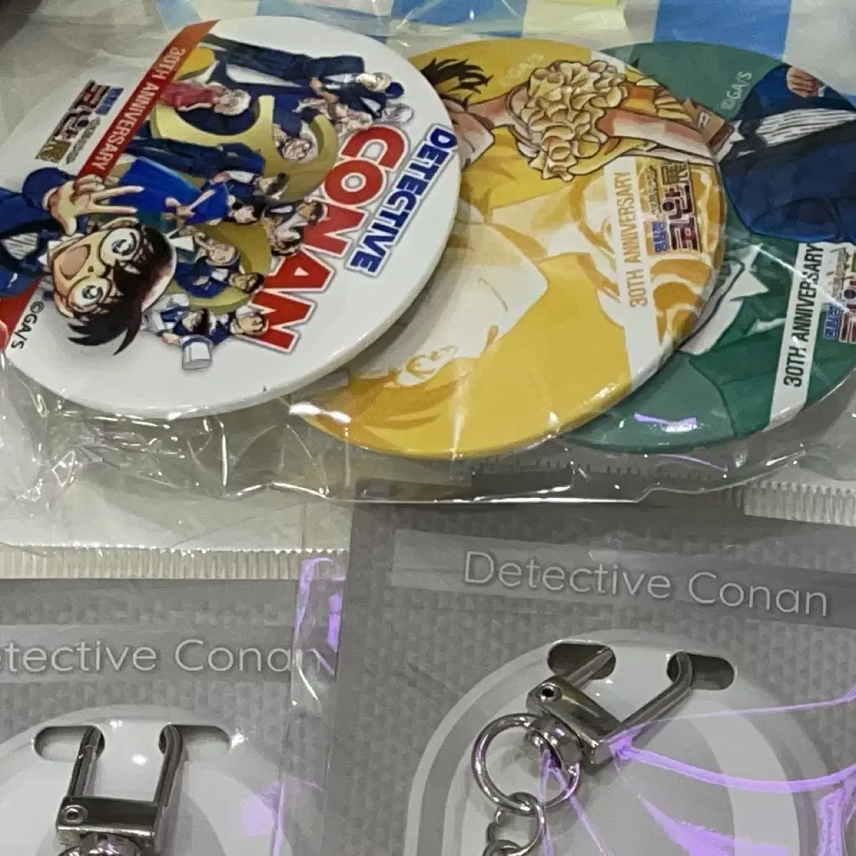 [WTS] Detective Conan 30th Anniversary Exhibition Mini Keyring Can Badge Conan WTS