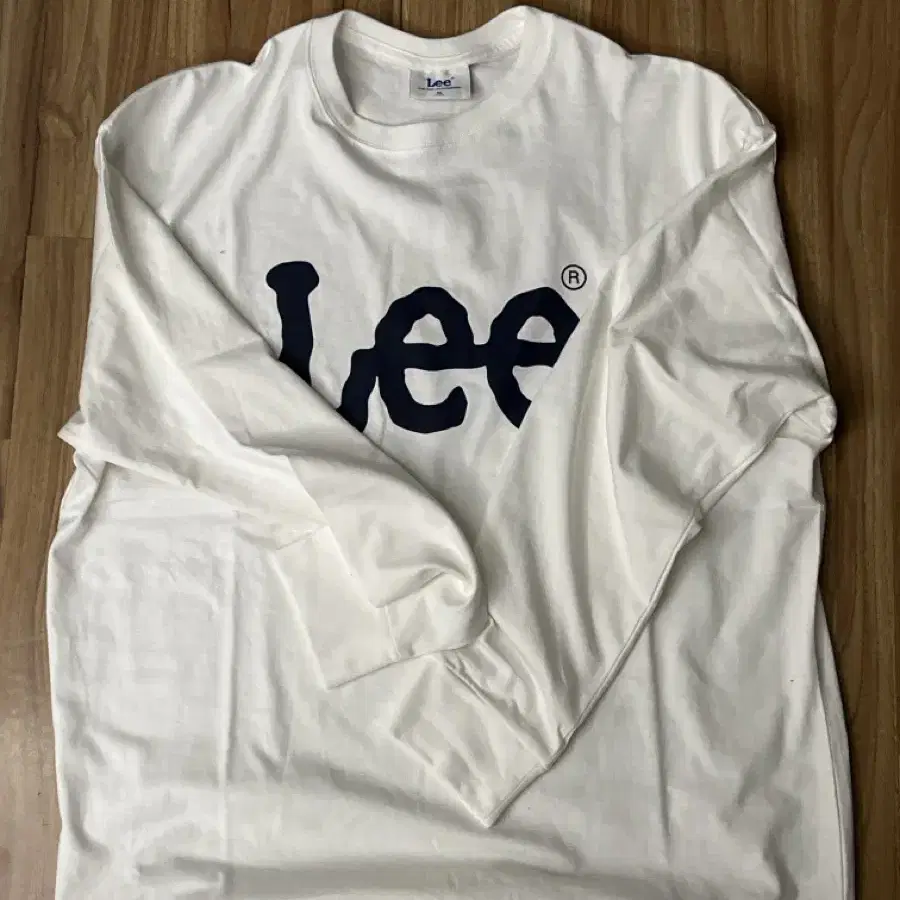 Lee 롱슬리브