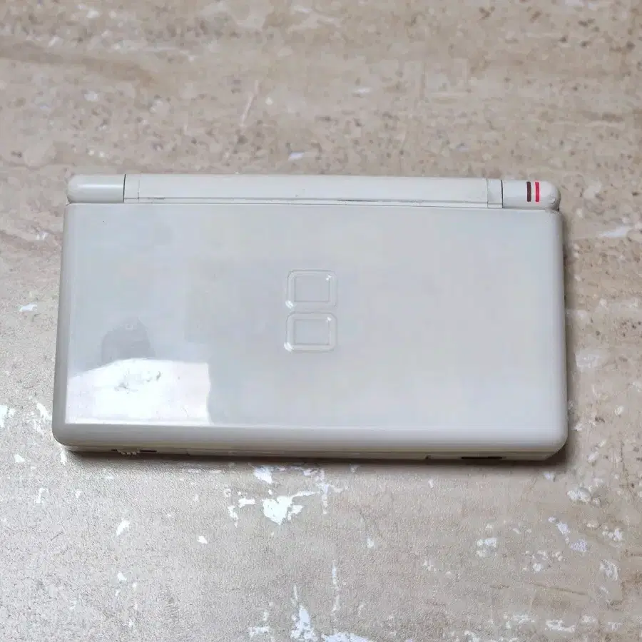 닌텐도 ds lite 라이트 화이트 팔아요.