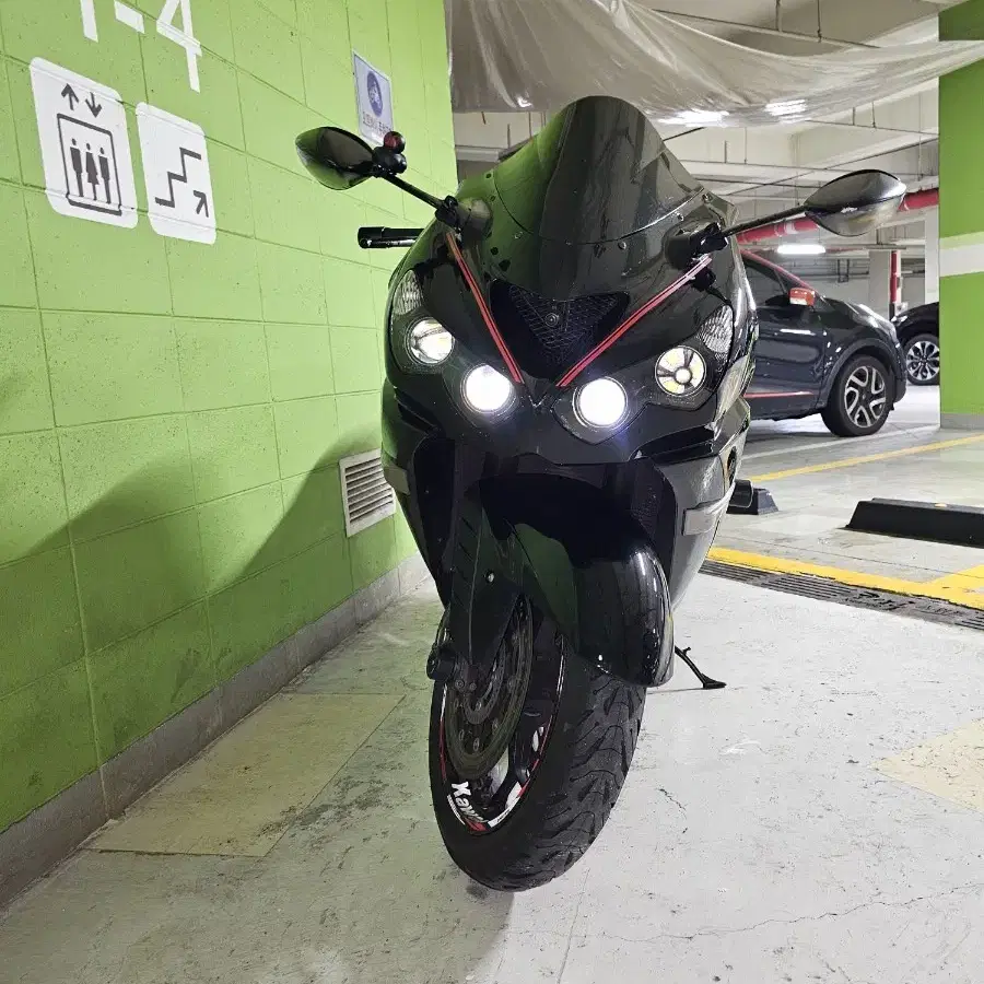 zzr1400올린즈 브렘보에디션 팝니다