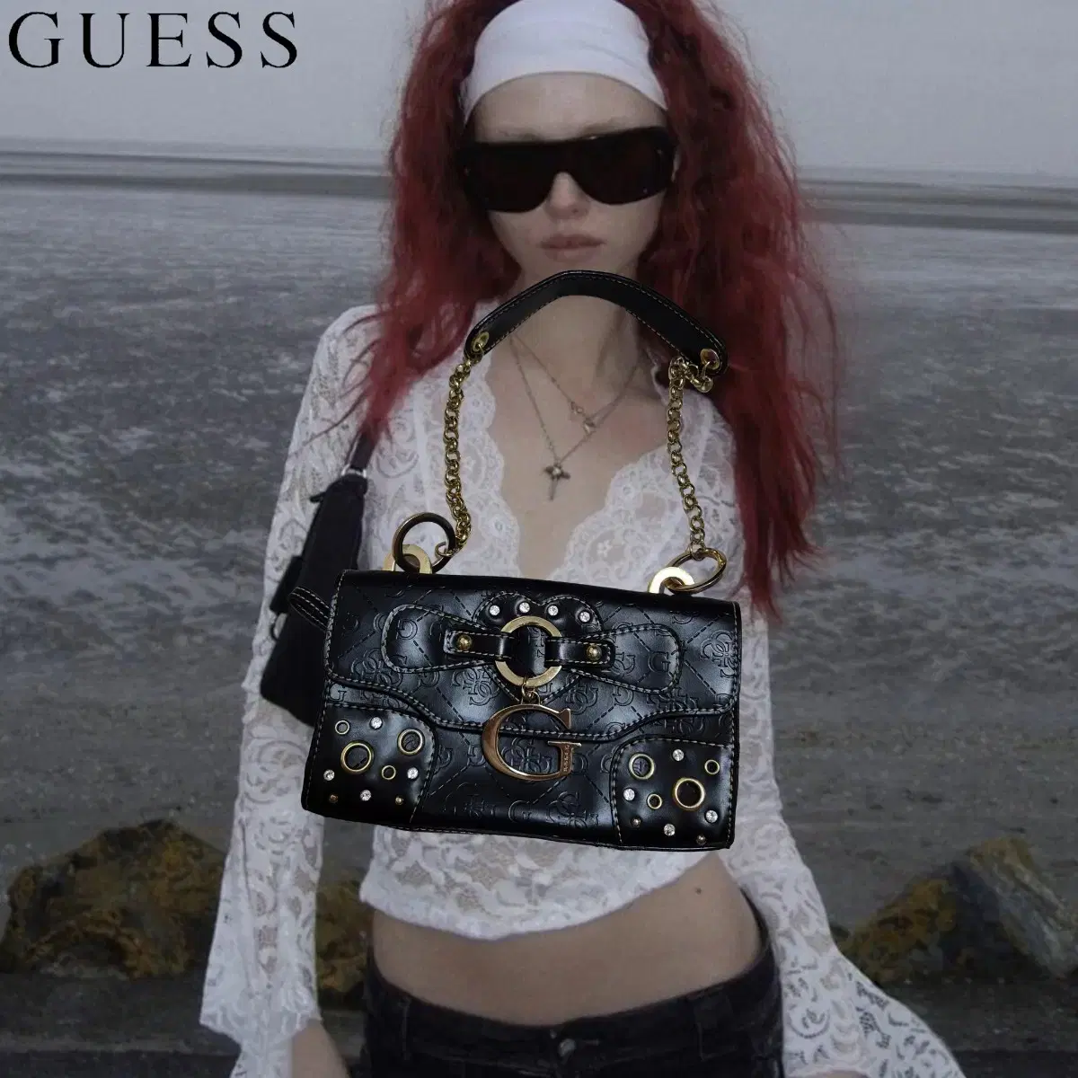 GUESS Black S2 crystal chain mini Bag