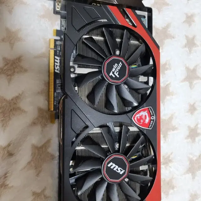 MSI 라데온 R9 270X GAMING 2G 그래픽카드