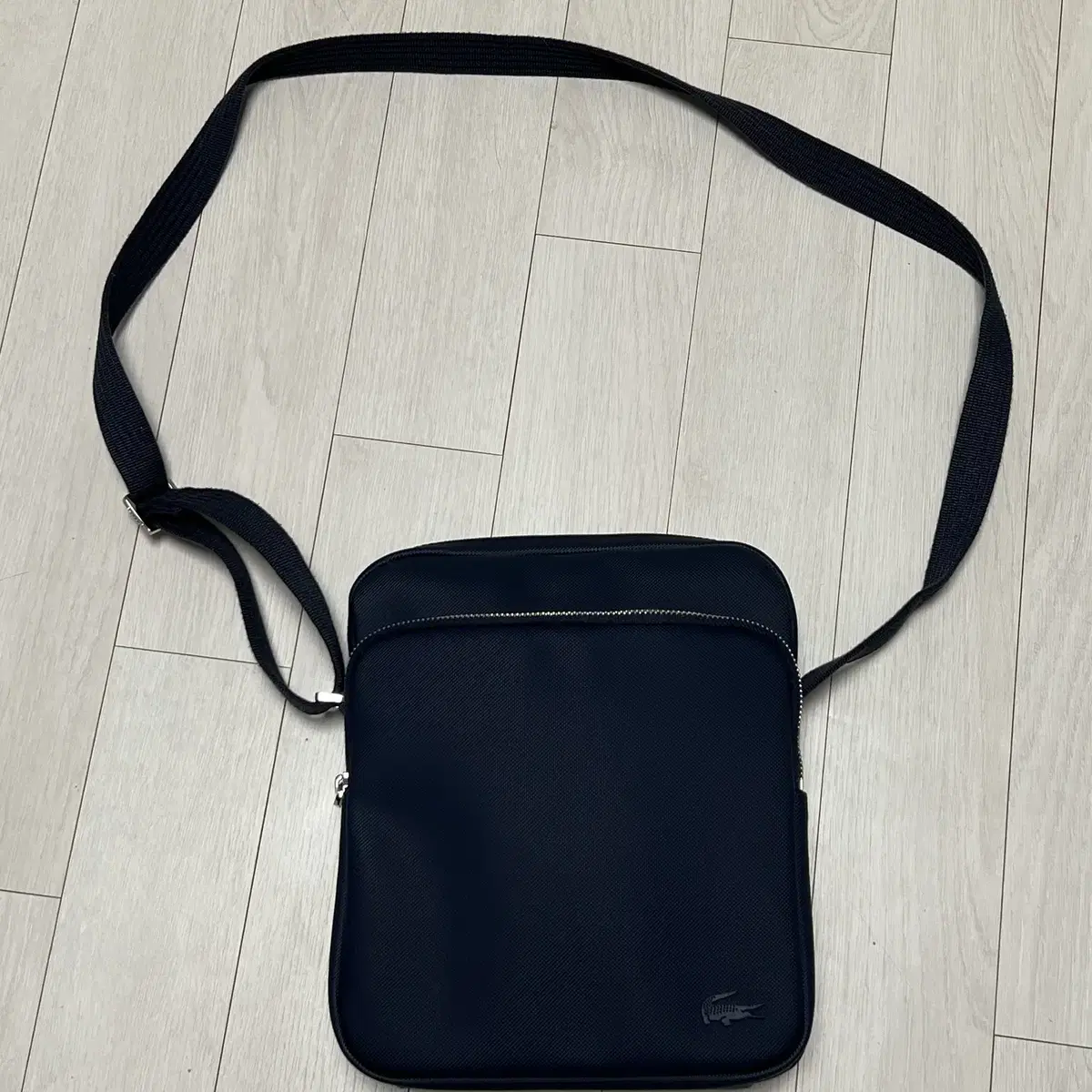 라코스테 네이비 크로스백 LACOSTE Crossbag