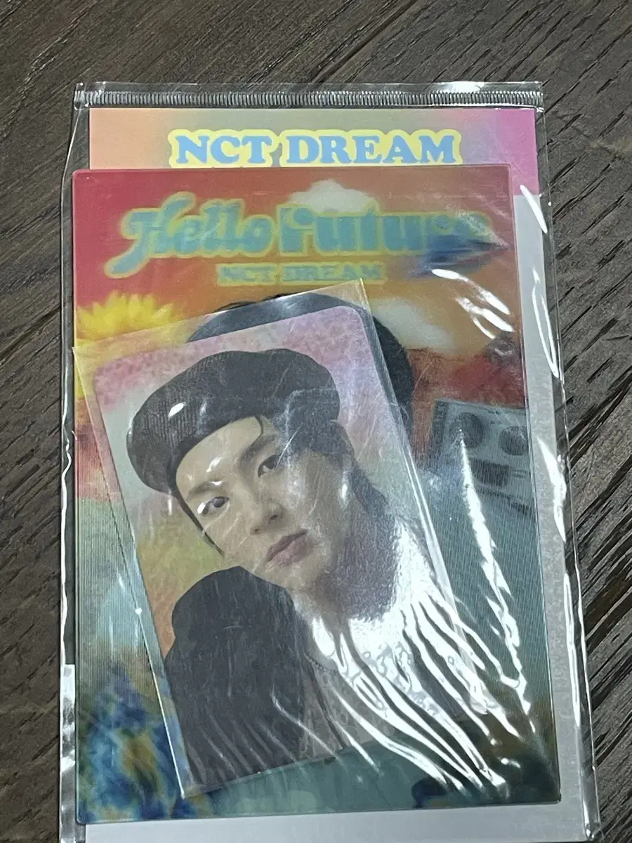 Jeno Hellpu Lenticular