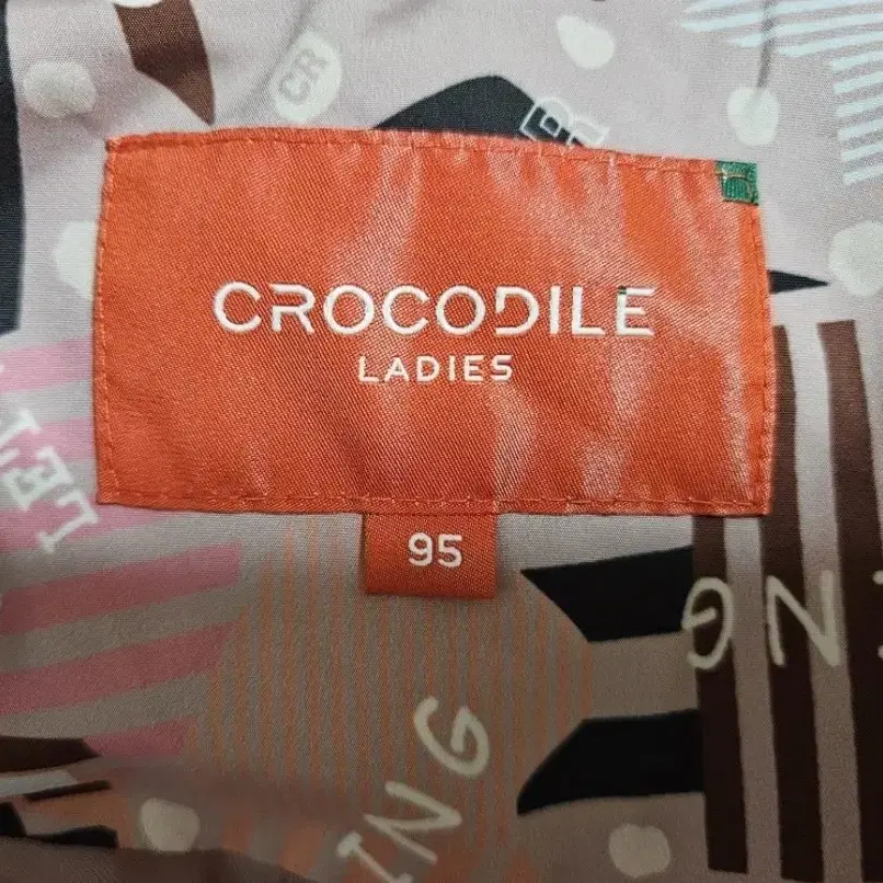 새상품급) CROCODILE(크로커다일) 후드 바람막이 점퍼 판매합니다