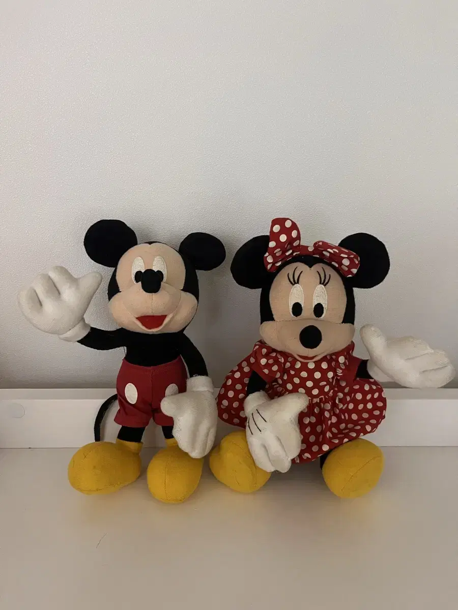 Vintage Mickey Minnie Posing Doll Hug Doll