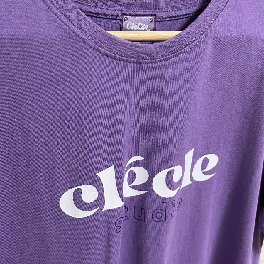 clecle 로고 면 티셔츠 보라 curve logo tee