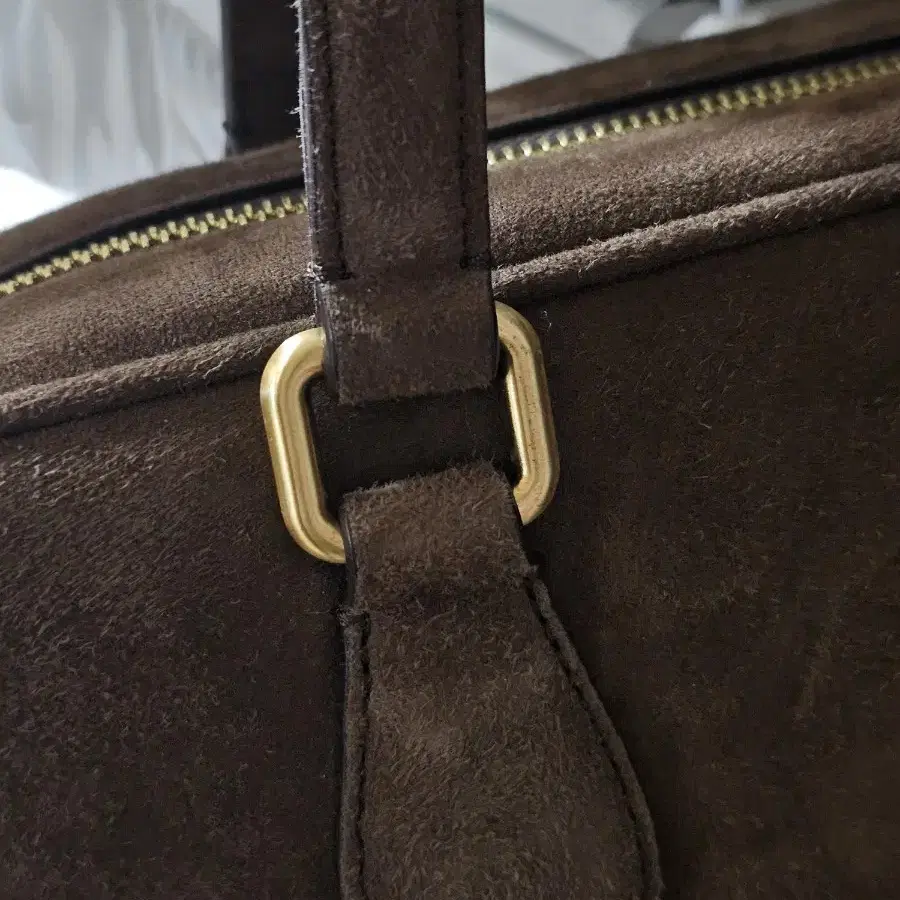 L061 (엘오61) Timeless bowler bag in suede