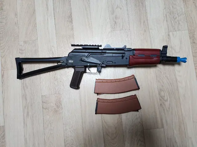 수정탄 AKS74U