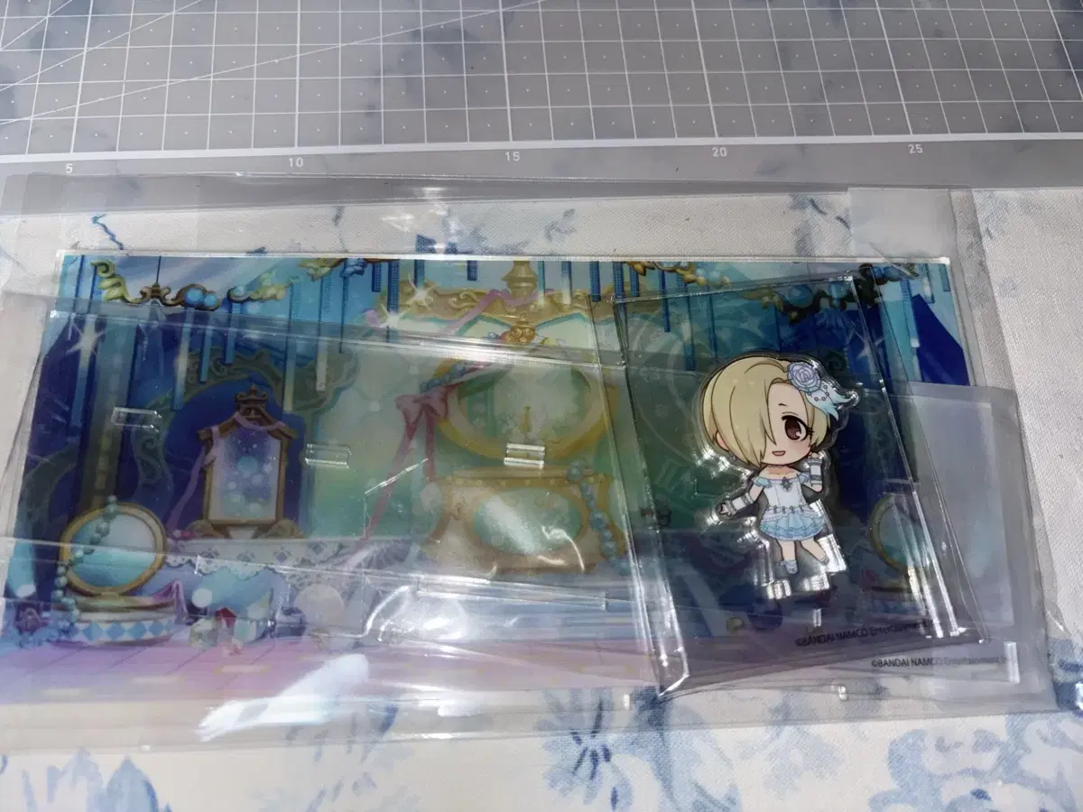 Dereste Shirasaka Koume acrylic in bulk