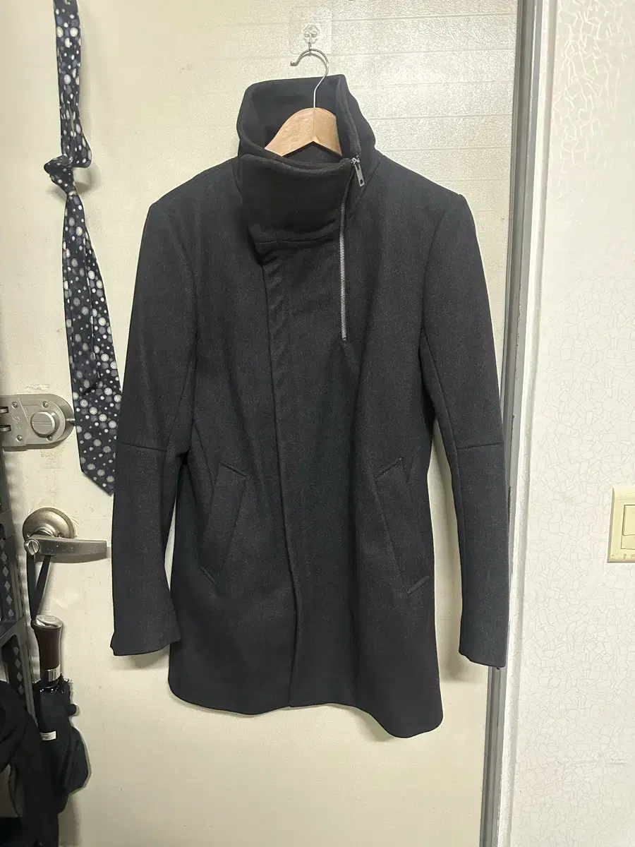 System Homme high neck coat