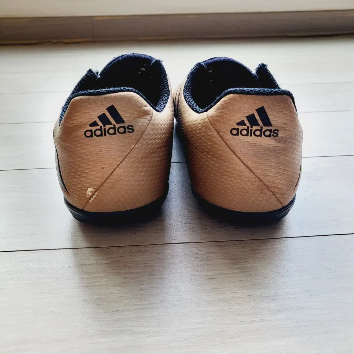 [220] 아디다스 풋살화 / Adidas