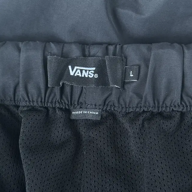 VANS 반스 나일론 메쉬 조거 팬츠 L 블랙