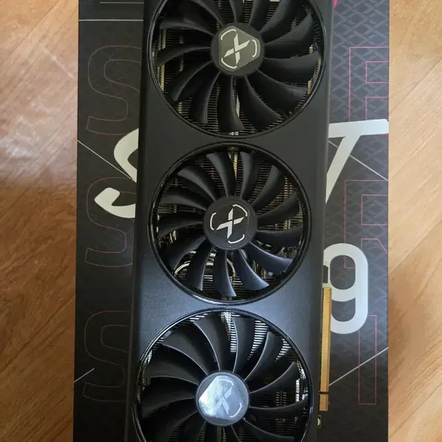 RX6800 SWFT 11일사용풀박 팝니다 직거래외 거래안합니다.