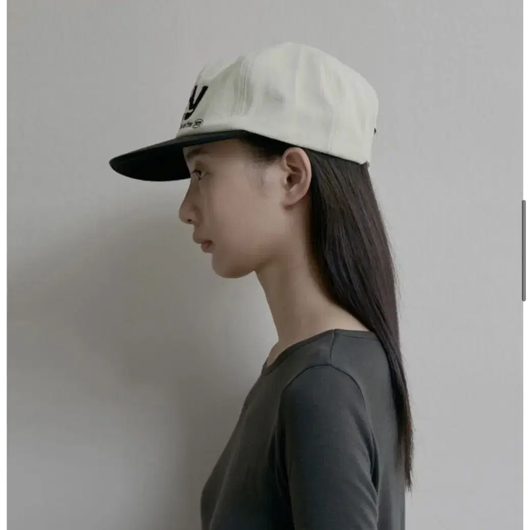 미개봉) 앤써이즈예스aiy letter two-tone cap