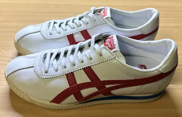 ONITSUKA TIGER CORSAIR