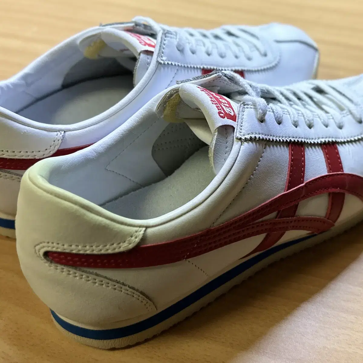 ONITSUKA TIGER CORSAIR