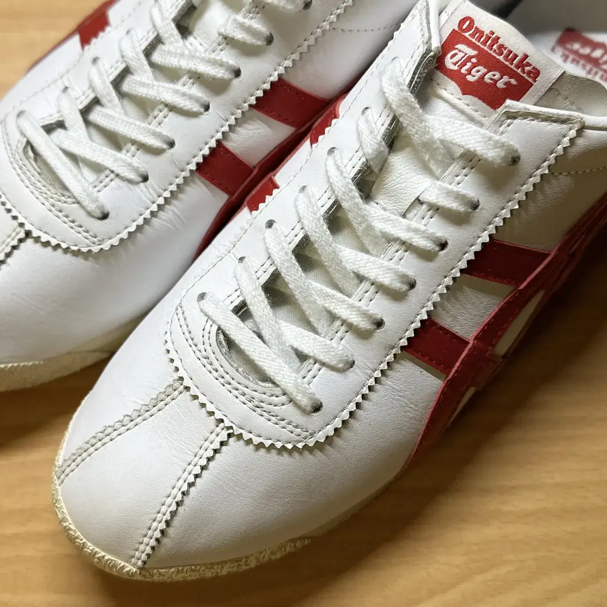 ONITSUKA TIGER CORSAIR