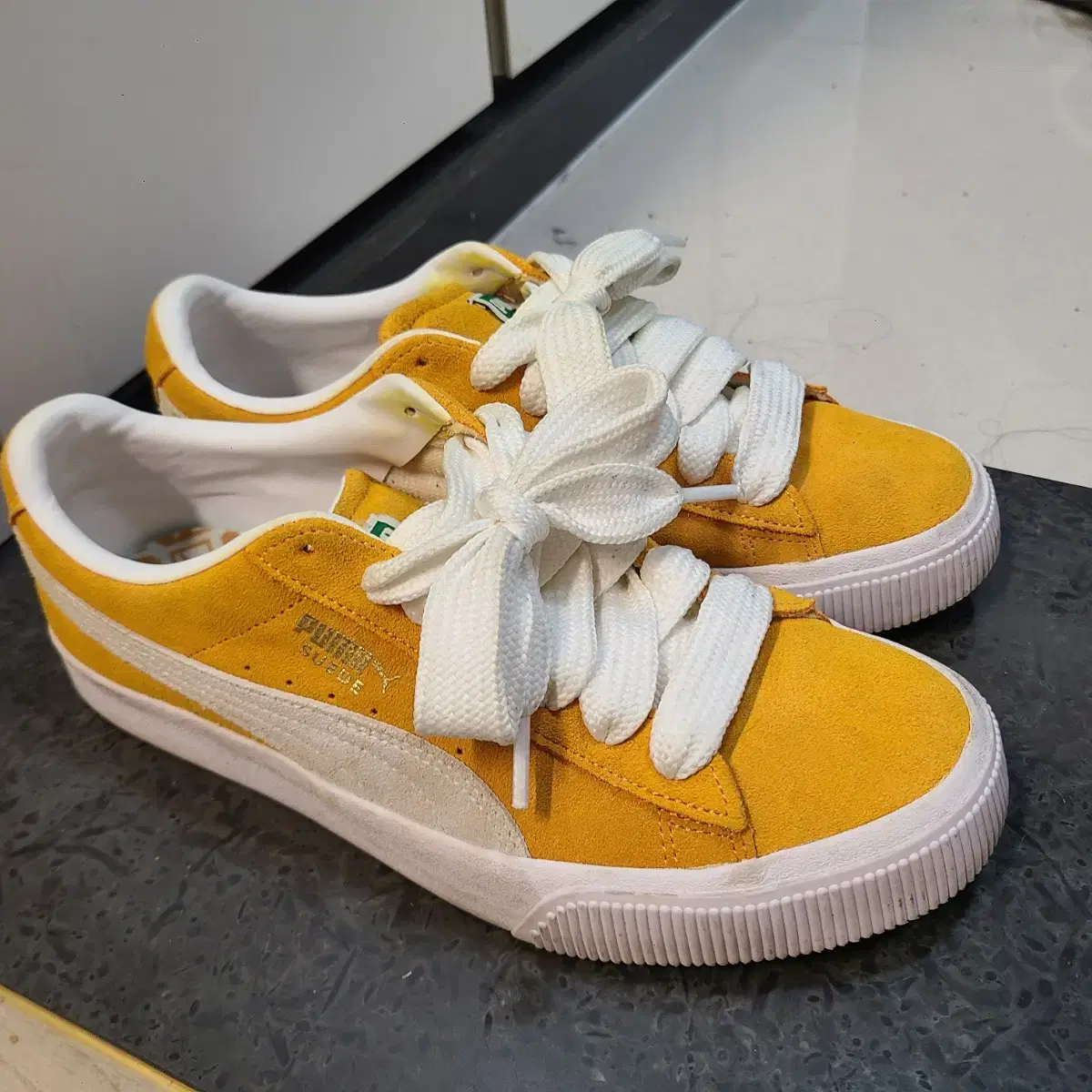 265) Puma Suede