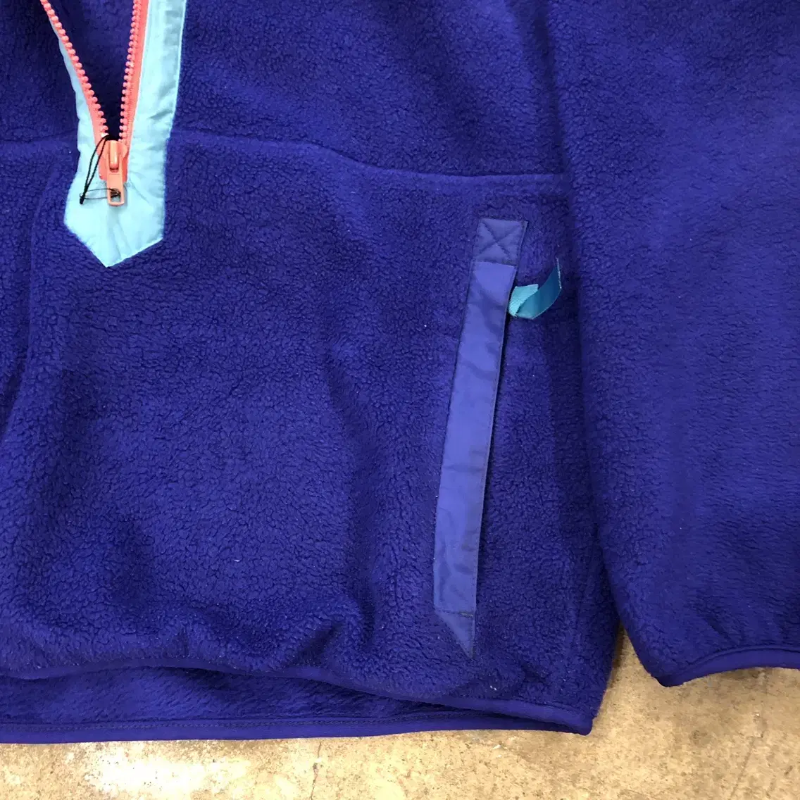 89 Patagonia USA - L (100)