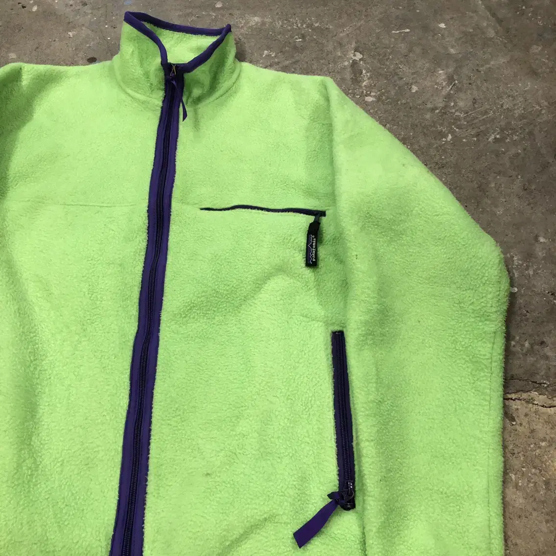 89 Patagonia USA - M (100)