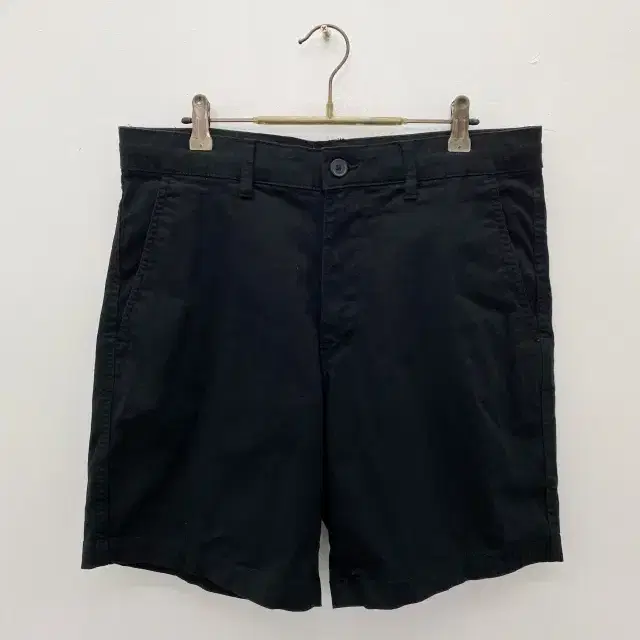 281 H&M 반바지 (M 175/88A)