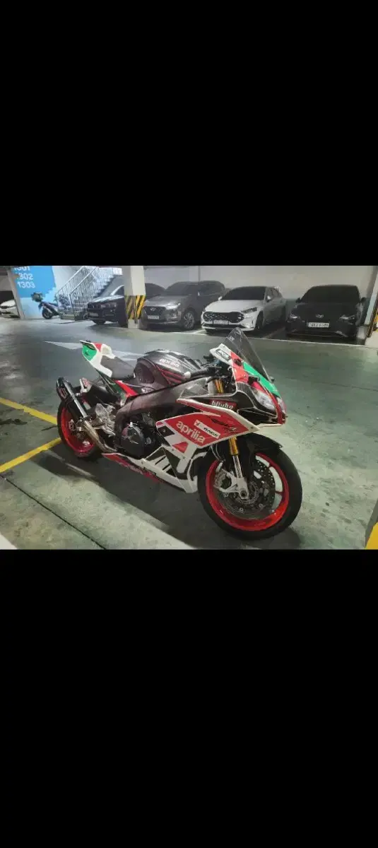 아프릴리아 rsv4rr  대차 가능