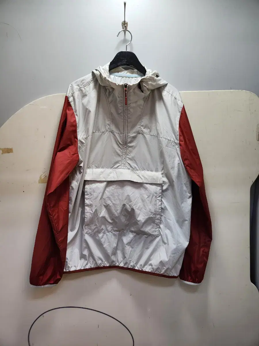 The North Face Hooded AnorakSize XL