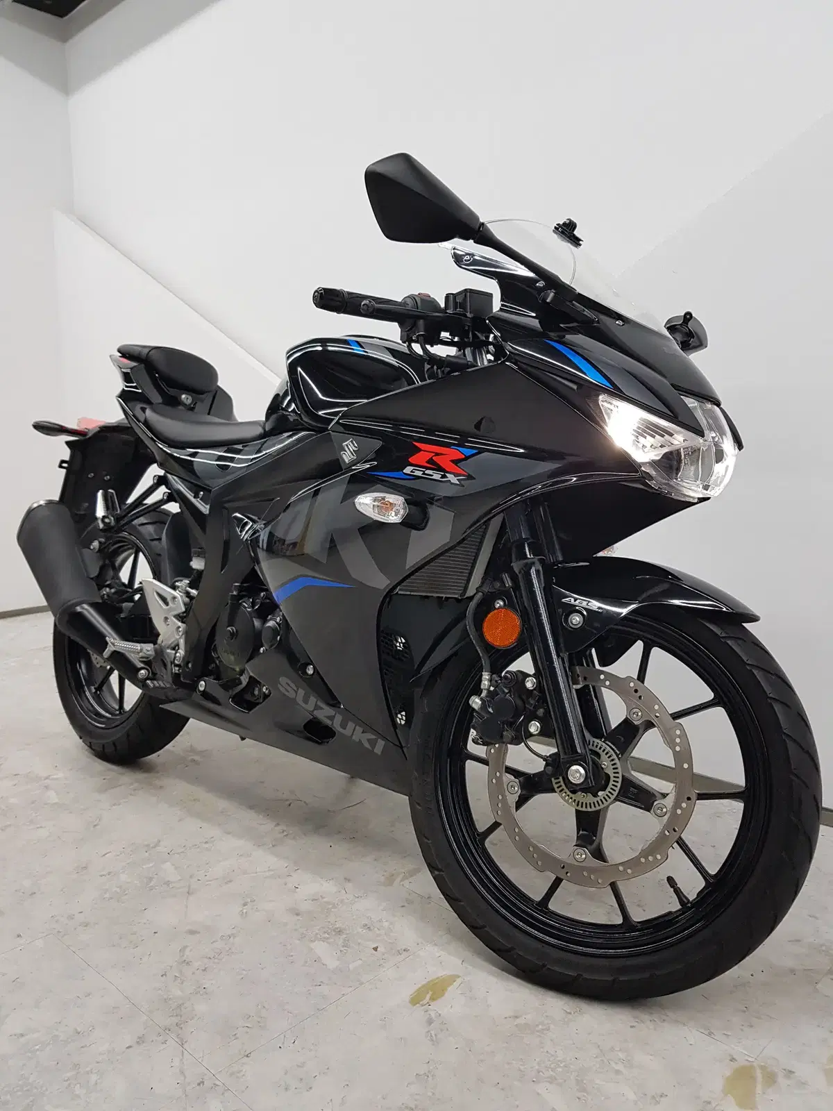 GSX-R125 19년식 2426Km (GSXR125 GSX-S125)