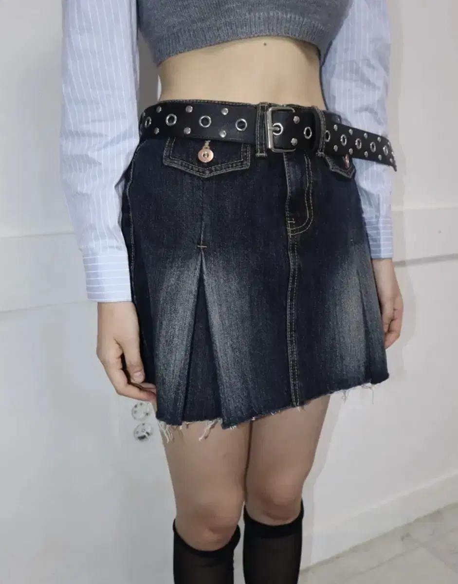 팁씨 데님 스커트 deep cut button denim sk