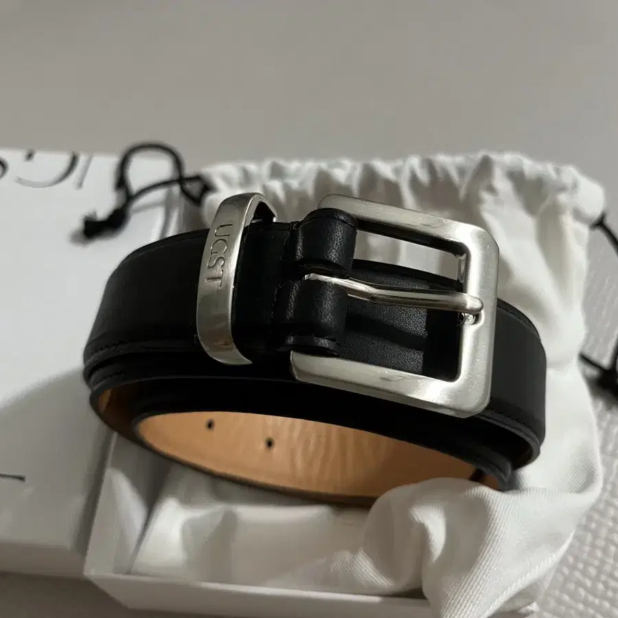 어그스트 벨트 square leather belt 실버