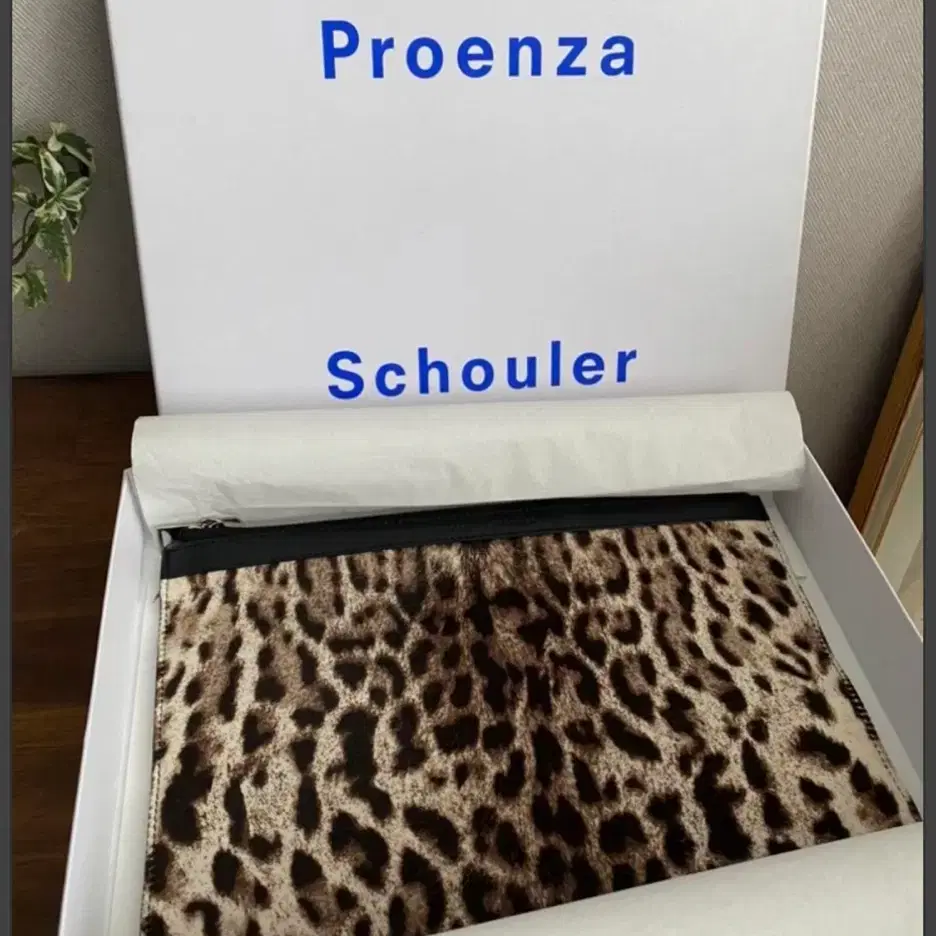 Proenza Schouler 프로엔자슐러 송치 클러치