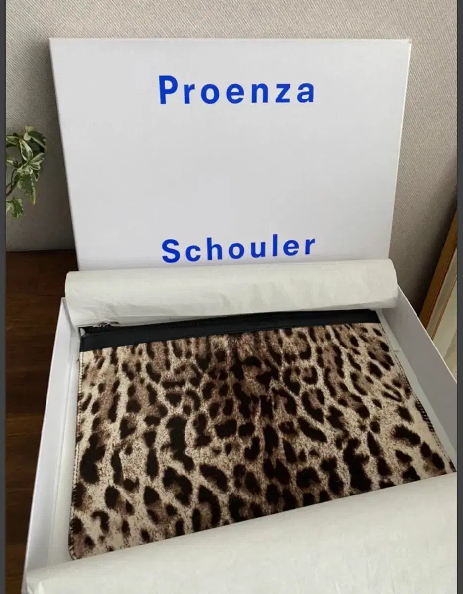 Proenza Schouler 프로엔자슐러 송치 클러치