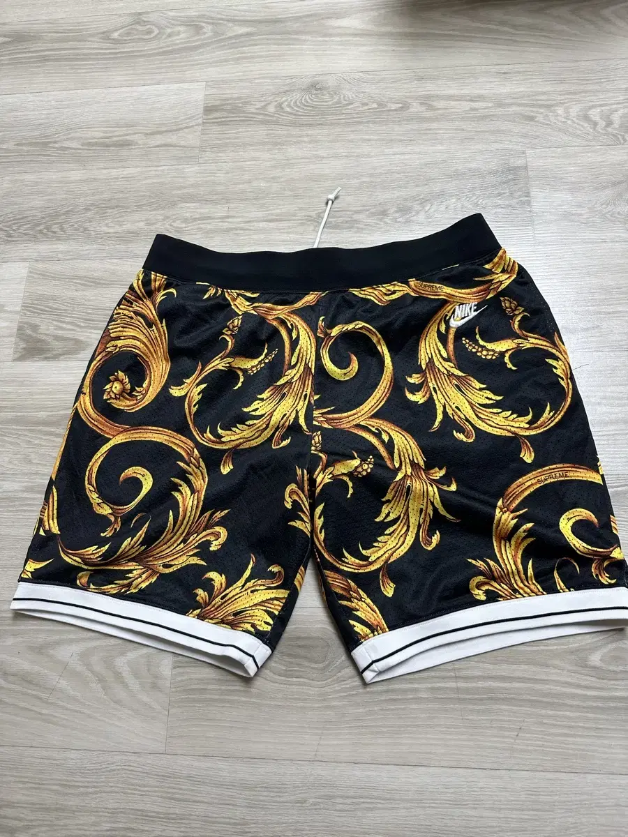 Supreme x Nike Pomposite Shorts Black