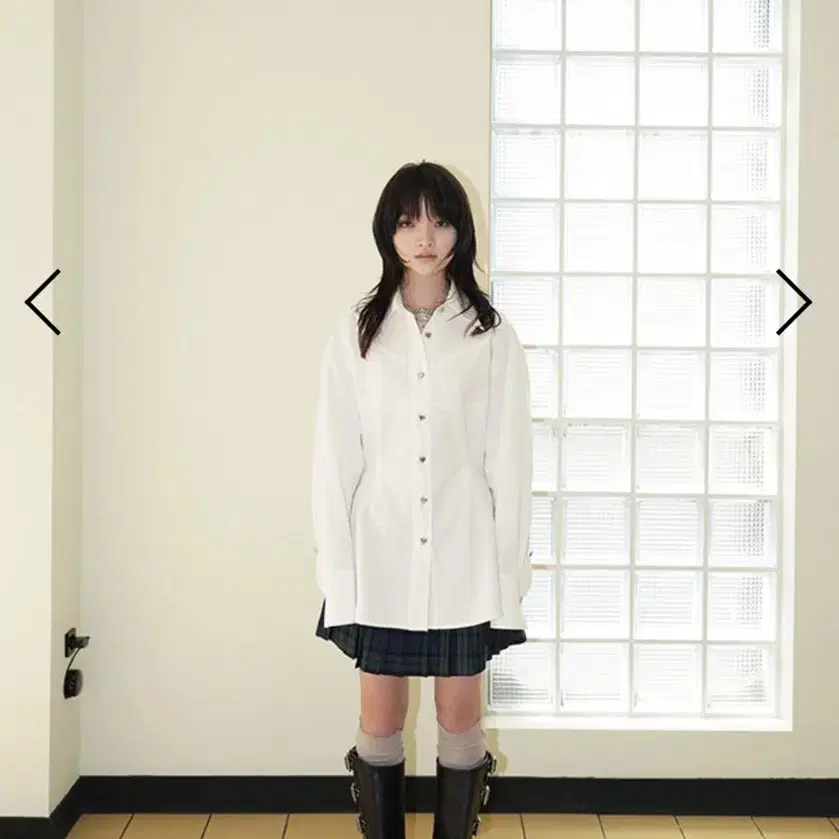 dared 데어드 HEART BUTTON PINTUCK SHIRT